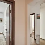 Flat 1 * Варна