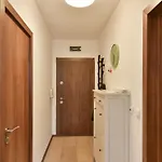 Flat 1 Appartement *