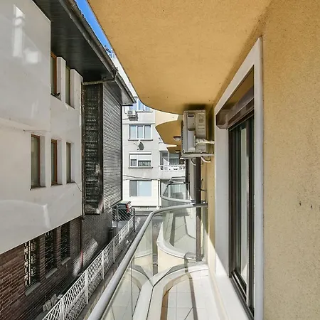 Flat 1 Апартамент