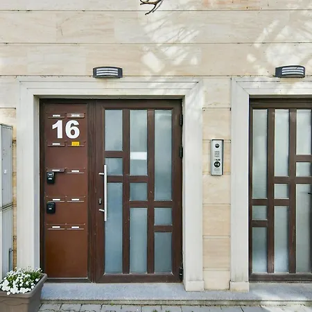 Flat 1 Апартамент