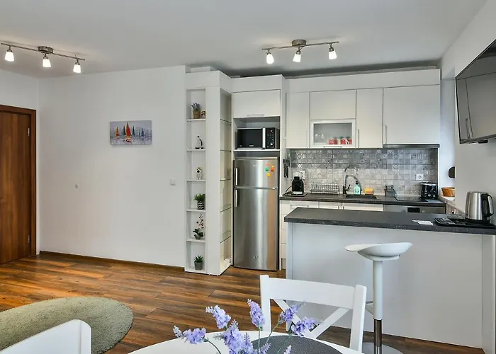 Flat 1 Апартамент