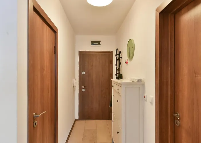 Flat 1 Апартамент *